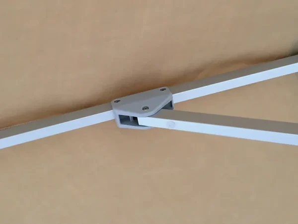 Venus outdoor umbrella 2.8m Octagon - Image 9