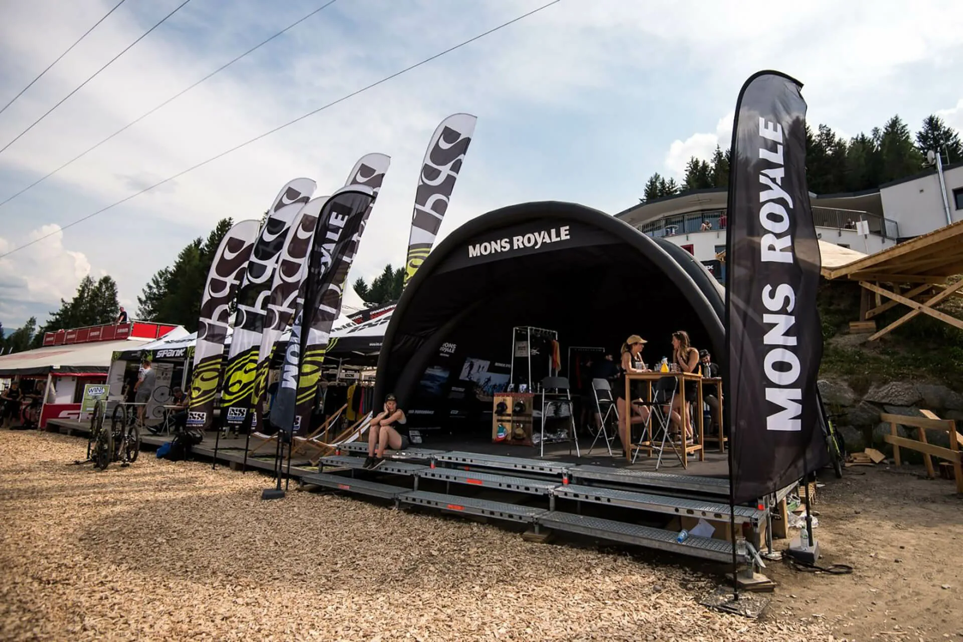 mons royal inflatable spider dome in black